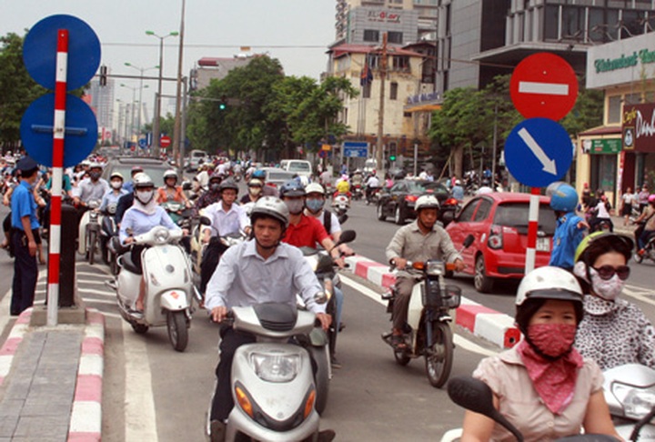 New overpasses fail to clear traffic congestion - 6