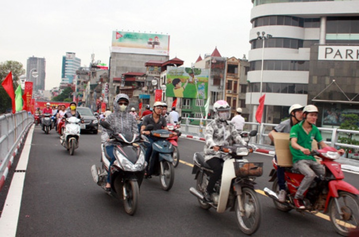 New overpasses fail to clear traffic congestion - 10