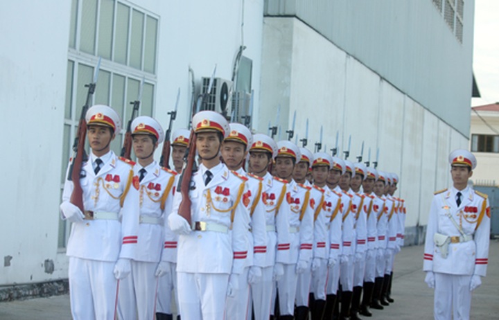 Russian President Putin arrives in Vietnam - 4