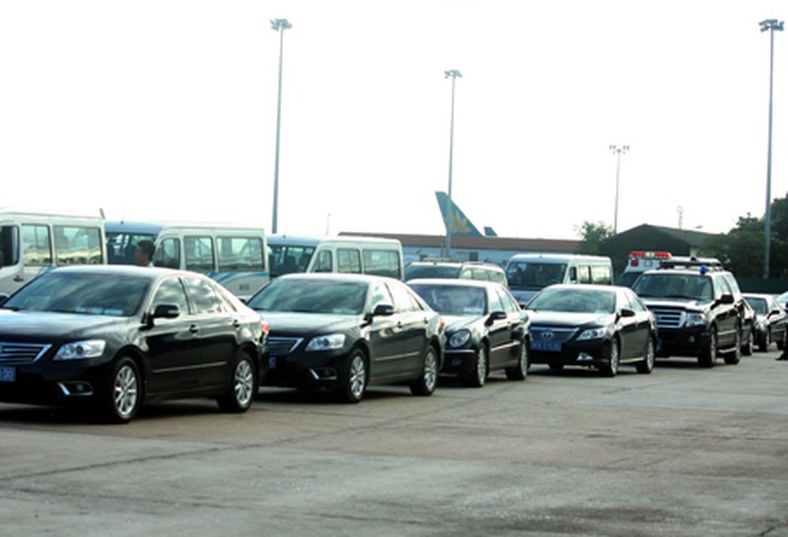 Russian President Putin arrives in Vietnam - 10