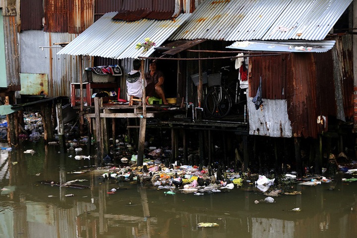 HCM City households face mountains of waste - 13