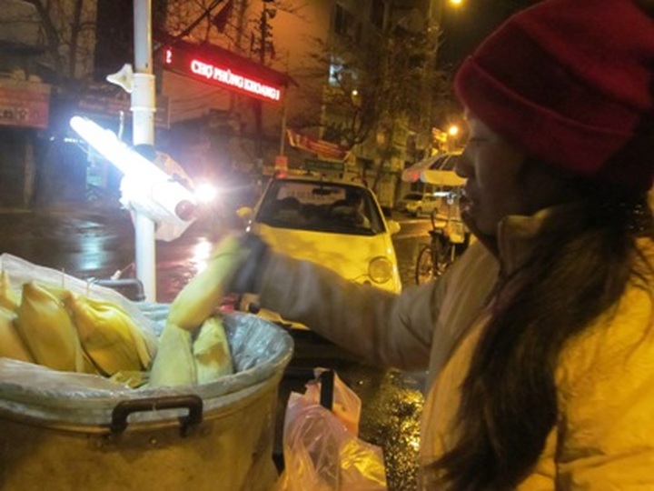 Scraping by in the cold night - 5