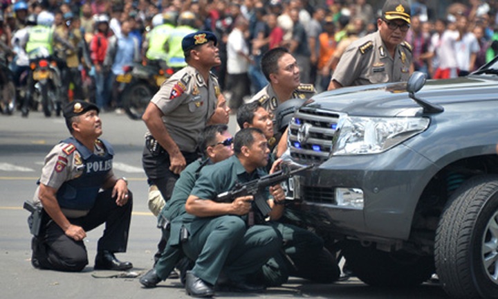 Indonesian president calls Jakarta blasts 'acts of terror' - 2