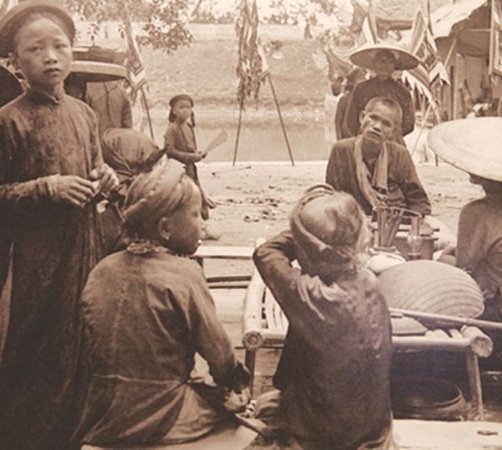 Photos show life in Hanoi 100 years ago - 1