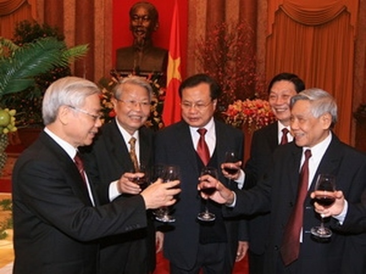 Party, State leaders celebrate Lunar New Year - 1