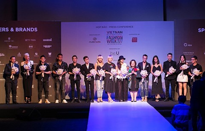 New designs revealed before Vietnam International Fashion Week - 1
