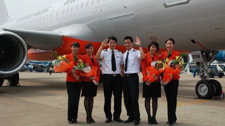 Jetstar Pacific opens two new domestic air routes - 1