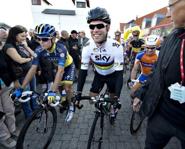 Cavendish aims to wear yellow on 100th Tour - 1