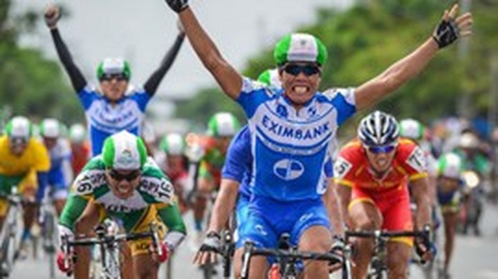 Amateur US team joins Mekong River Delta bicycle race - 1