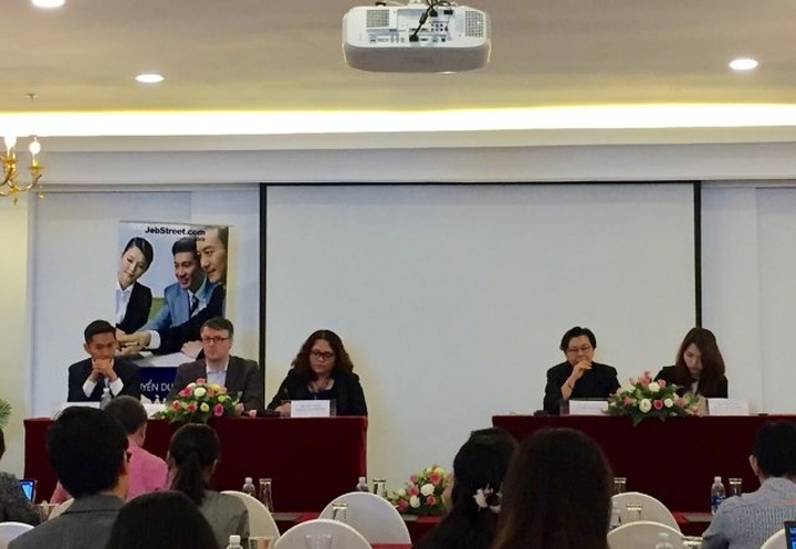 Vietnam leads in salary increases in ASEAN - 1