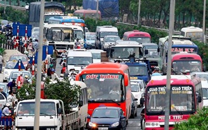 Firms told to cut charges within 5 days of fuel price fall - 1