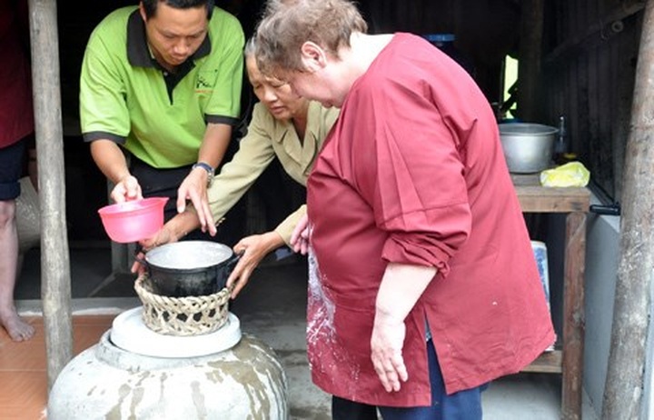 Farmers in Hoi An reap good harvest from tourists - 6