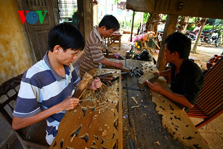 Kim Bong carpentry village - 10