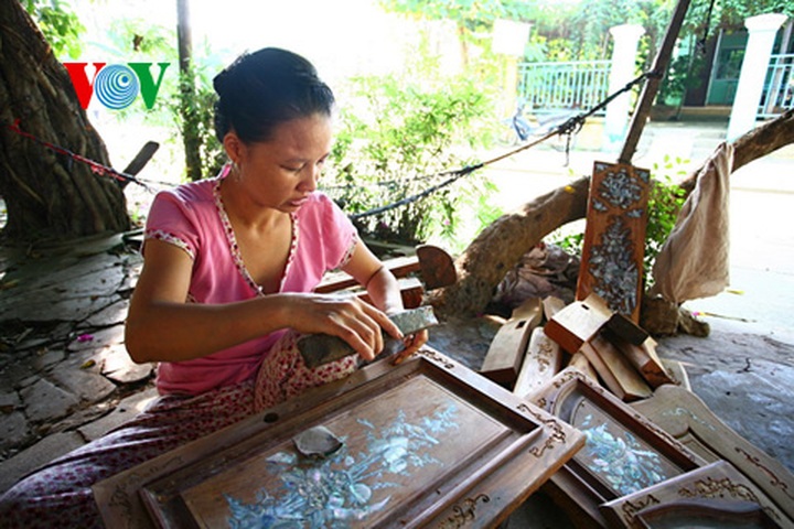 Kim Bong carpentry village - 13