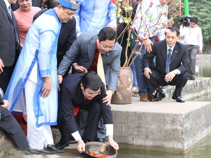 ‘Homeland spring’ to assemble overseas Vietnamese - 1