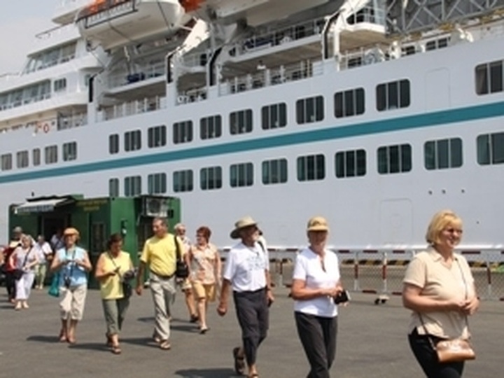 Seminar talks cruise tourism development - 1