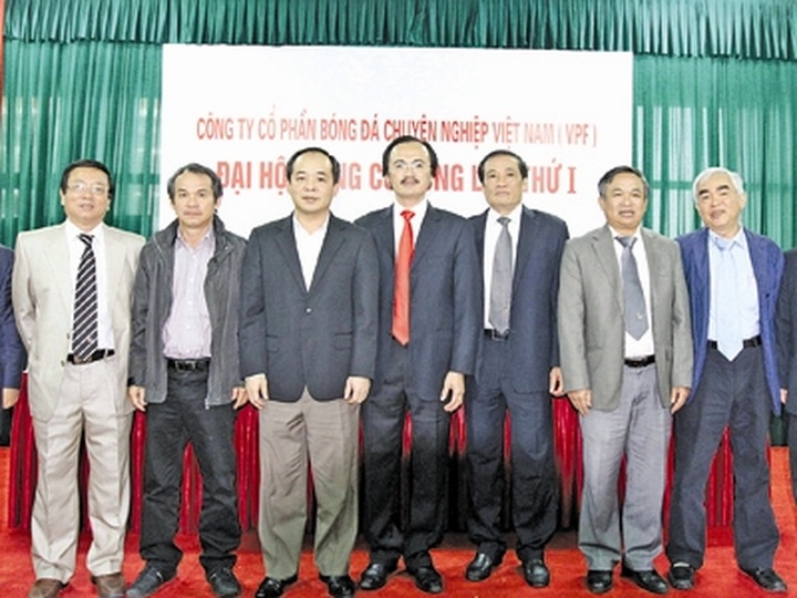 Three candidates to run for VFF chairmanship - 1