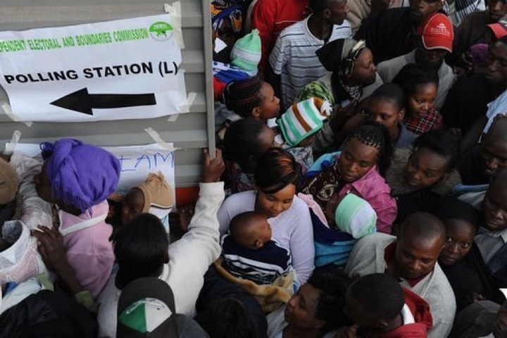 Kenya votes in tight elections after 12 killed in attack - 1