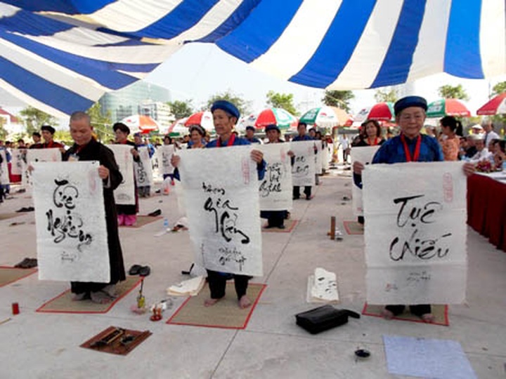 Festival honours Vietnamese calligraphy in Vung Tau - 2