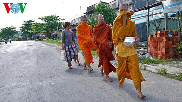 The typical architecture of Khmer pagodas - 1
