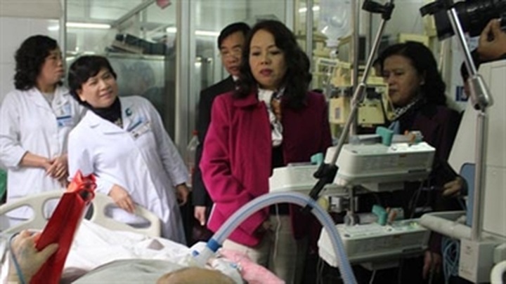 Minister proposes solutions to hospital overload - 1