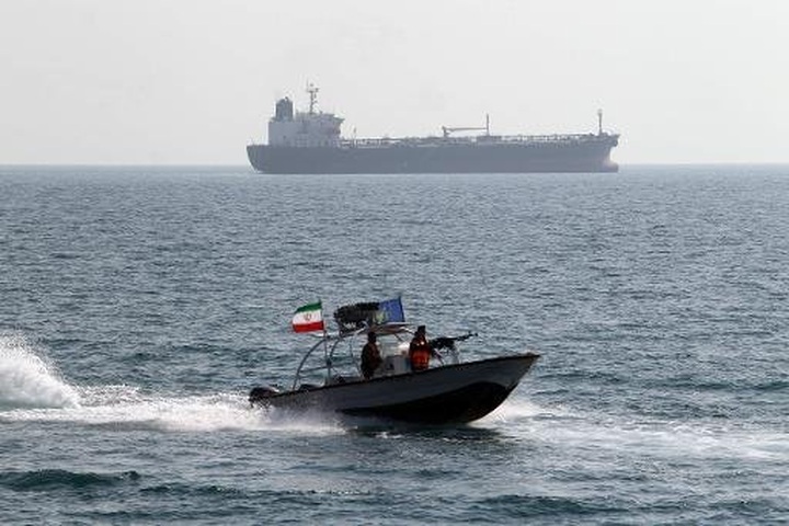 Iran deal 'will lead to surge of oil to Asia' - 1