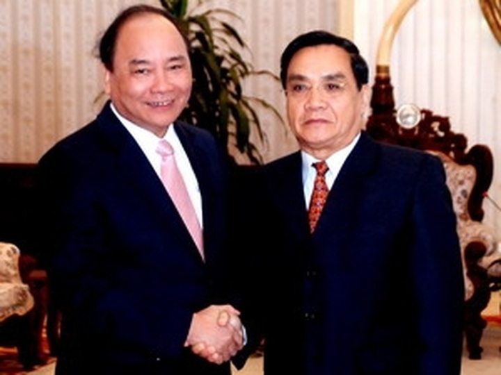 Vietnam’s Deputy PM welcomed in Laos - 1 Vietnam’s Deputy PM welcomed in Laos - 1