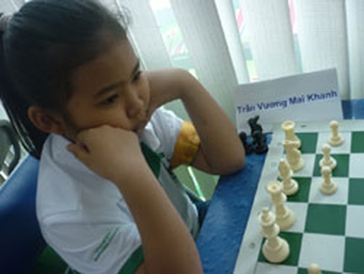 Khanh wins silver in world contest - 1