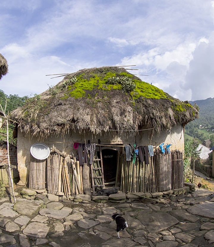 Beauty of the special houses of Ha Nhi ethnic minority people - 10