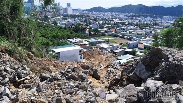Nha Trang landslide-involved construction project suspended - 1