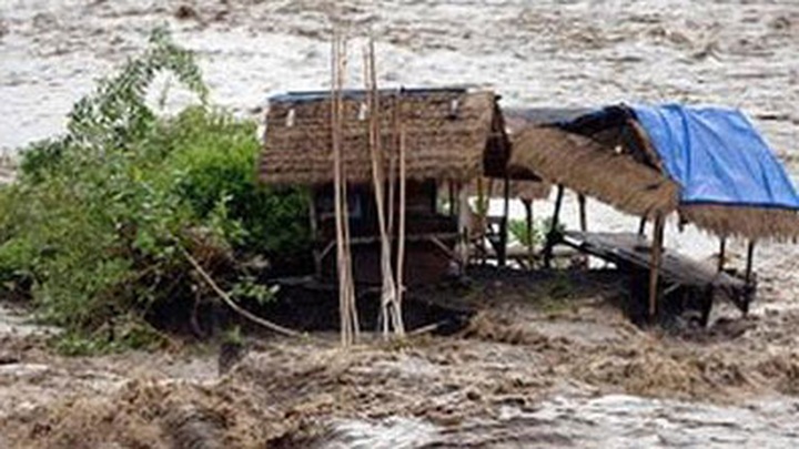 Storm and floods cause VND34 billion in losses - 1