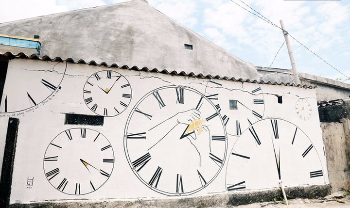 Colourful murals liven up village - 7