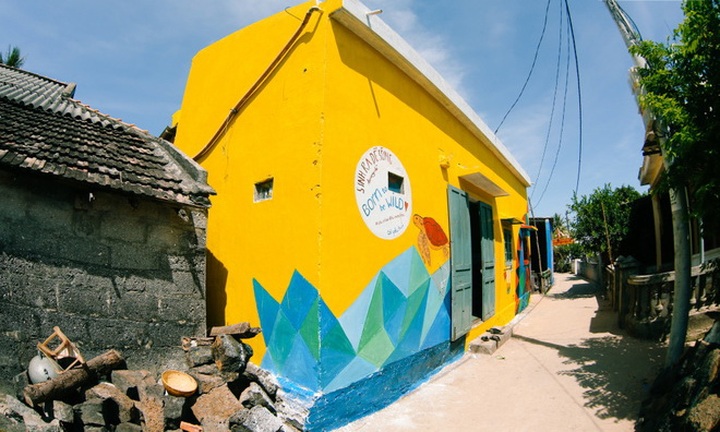 Colourful murals liven up village - 2