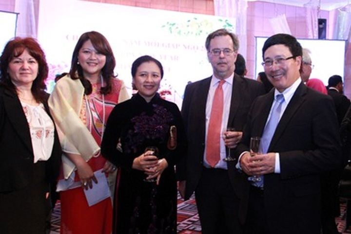 Vietnam to continue comprehensive integration - 1