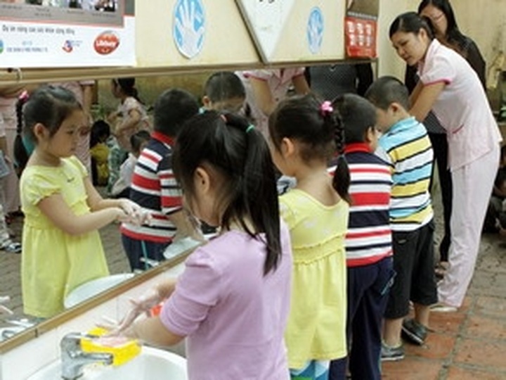 Deputy PM calls for awareness campaign on HFMD - 1