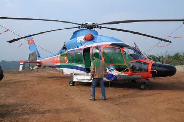 Facebook CEO Mark Zuckerberg on holiday in Vietnam - 13