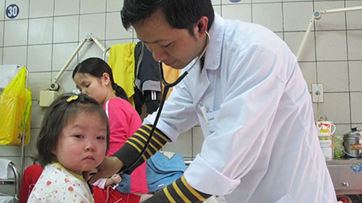 Hanoi faces measles epidemic - 1