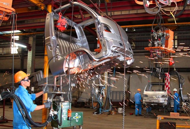 Vietnam expects to manufacture 200,000 automobiles in 2015 - 1