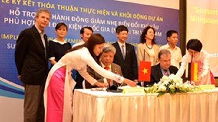 Germany supports climate change initiative in Vietnam - 1