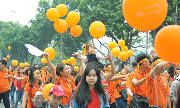 5,000 people walk in Hanoi on Good Deeds Day - 2