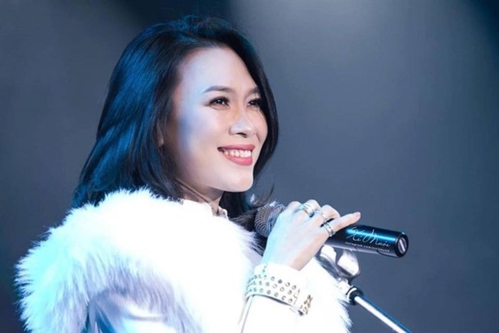 First Vietnamese music album listed on Billboard - 1