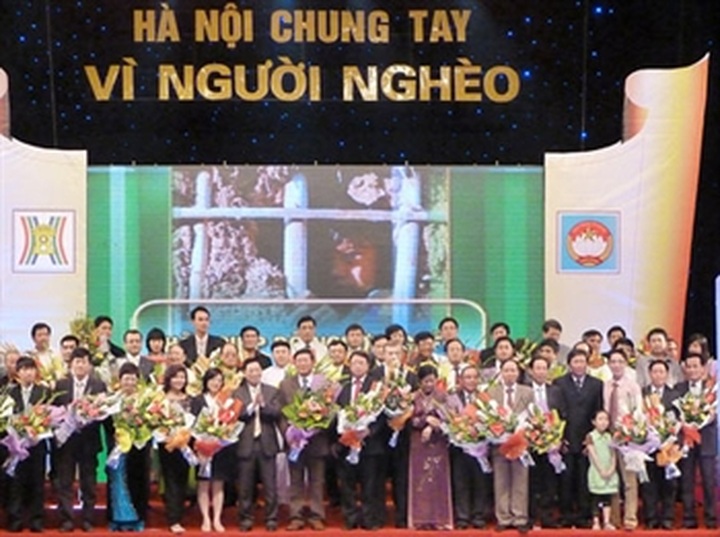Hanoi launches campaign for the poor - 1