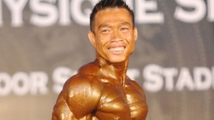 Anh Thong goes for gold at bodybuilding championship - 1