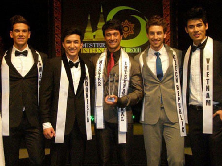Vietnamese finishes fourth at Mister International 2011 - 3 Vietnamese finishes fourth at Mister International 2011 - 3