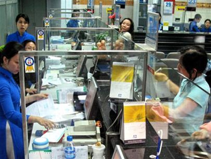 Banks battle back with incentive scheme - 1