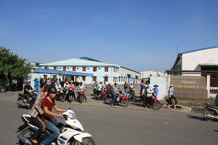 Chinese workers in Vietnam invited to protest illegal oil drill - 2