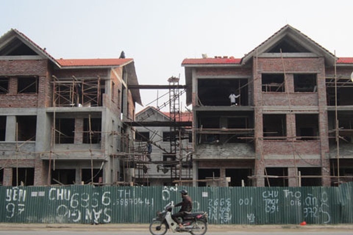 Only 30% of real estate firms expected to survive through next year - 1