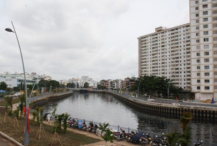 New face for HCM City’s most polluted canal - 6