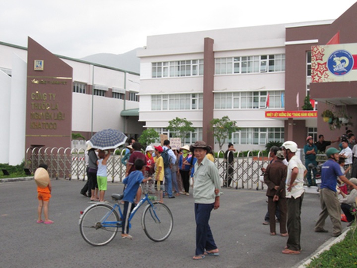 Polluting tobacco plant forced to halt operations - 1