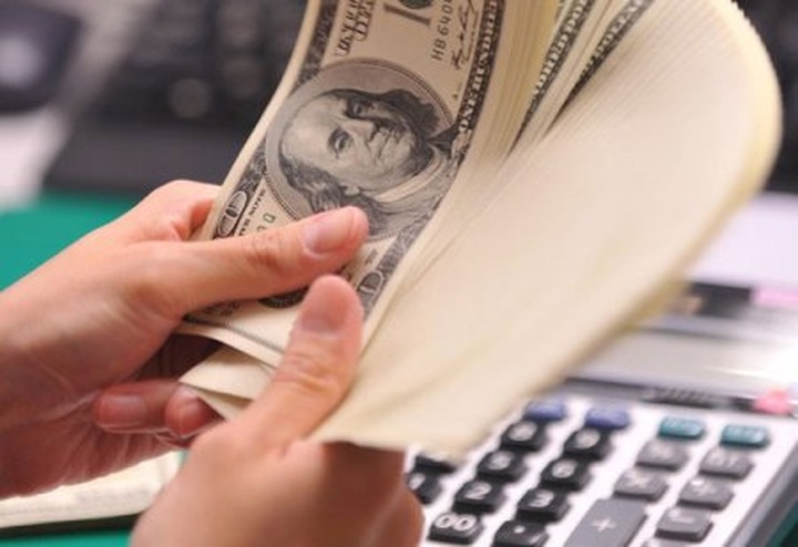 Vietnam’s public debts continue rising - 1